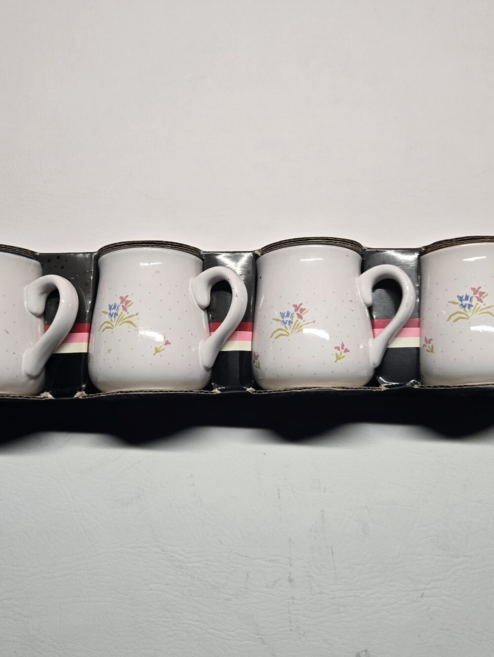 Vintage Stone Wear 4pc Mug Set